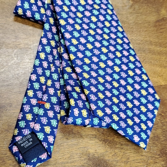 Izod Festive Fish Tie {Izod} - Picture 6 of 8
